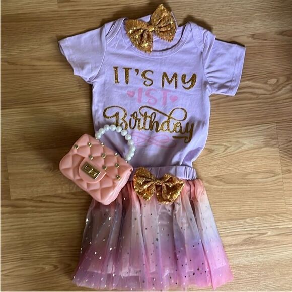 Adorable Baby Girls 1st Birthday Outfit - Picture 1 of 3